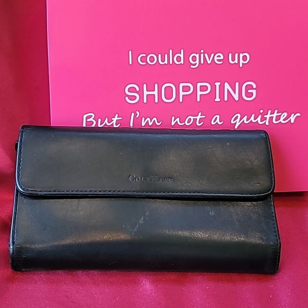 COLE HAAN Vintage Continental Wallet